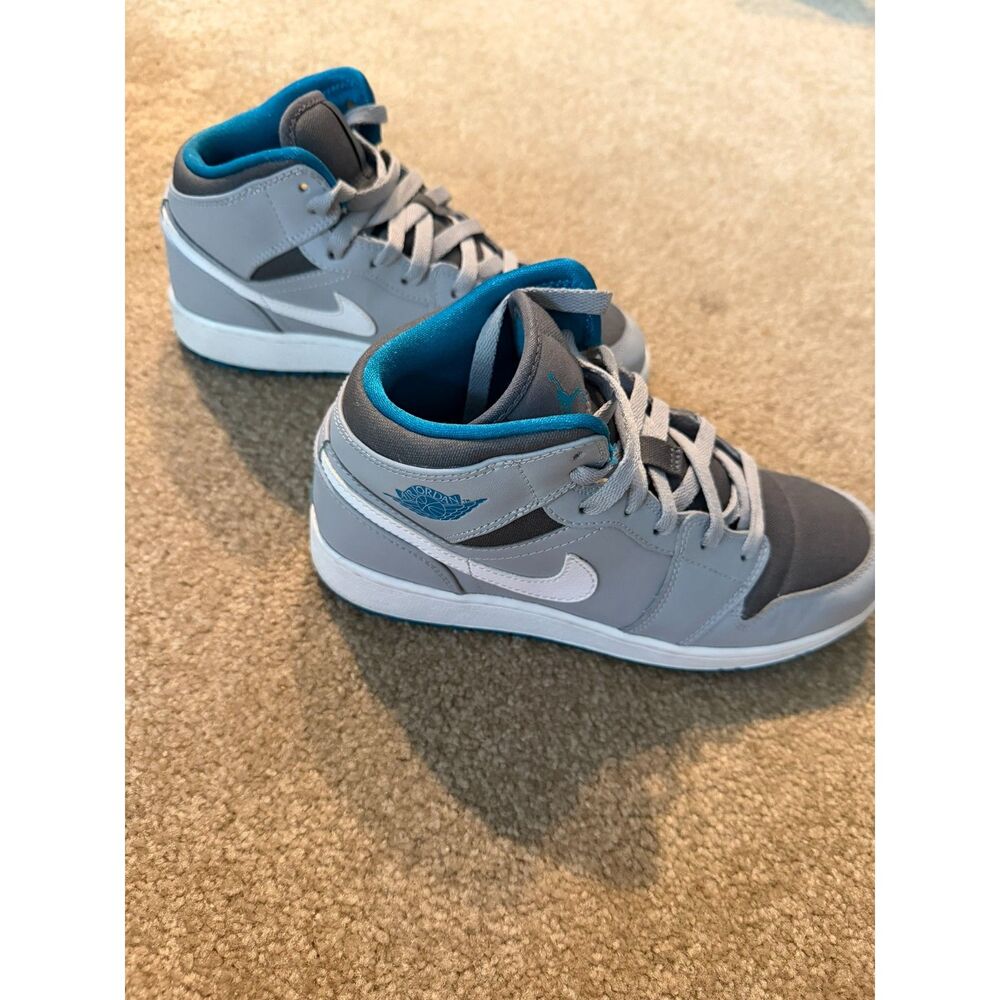 Air Jordan Mid Wolf Grey Tropical Teal 554725-027 GS 5.5/Womens 7